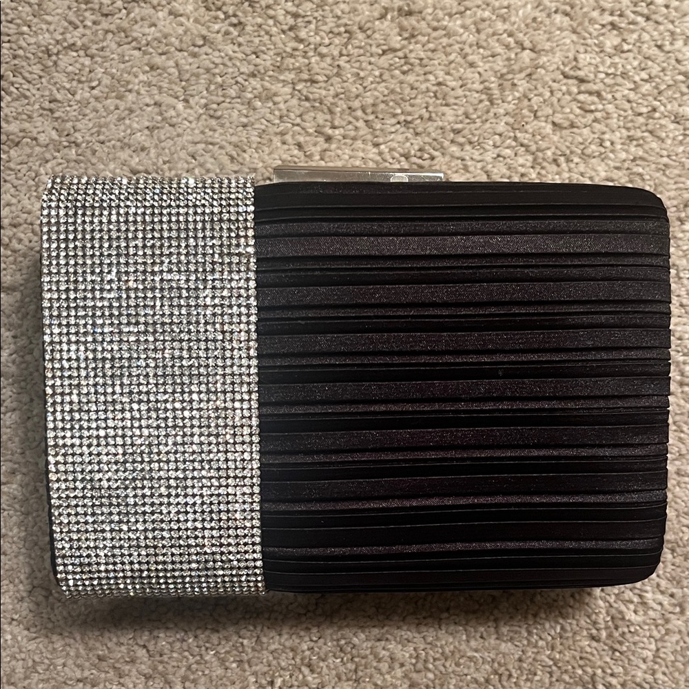 Vintage Elegant Sergio Feretti  Black and Silver Crystal Clutch (Optional Chain)